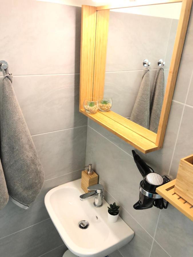 "Be My Guest" Near Metro Station! Apartman Bécs Kültér fotó