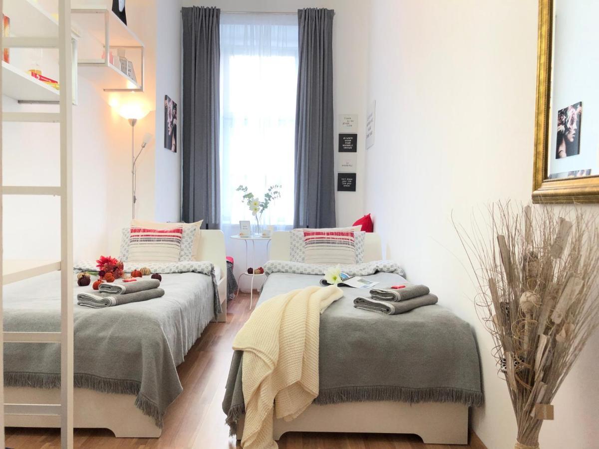 "Be My Guest" Near Metro Station! Apartman Bécs Kültér fotó