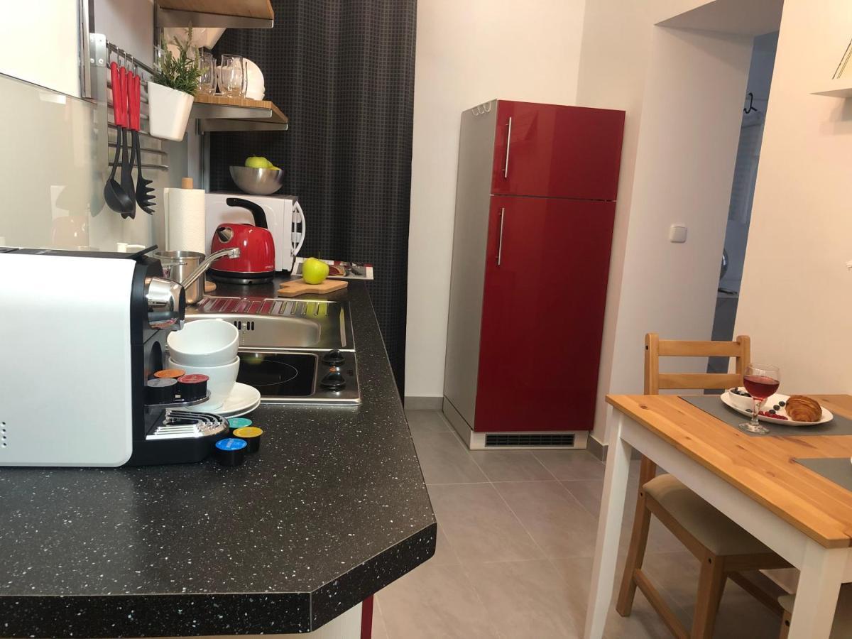 "Be My Guest" Near Metro Station! Apartman Bécs Kültér fotó